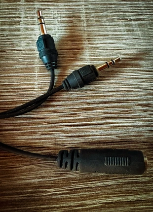 Câble répartiteur audio 3.5mm jack - Double connecteur mâle vers femelle, staat: Goed, € 1,50, € 2,28 inclusief Kopersbescherming
