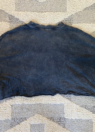 Grey Cropped Tshirt Size S , brand: H&M Divided, condition: Very good, size: S / 8, £3.00, £3.85 includes Buyer Protection