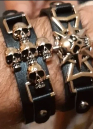 2 bracelets têtes de mort punk, merk: Skull, staat: Heel goed, € 13,00, € 14,35 inclusief Kopersbescherming