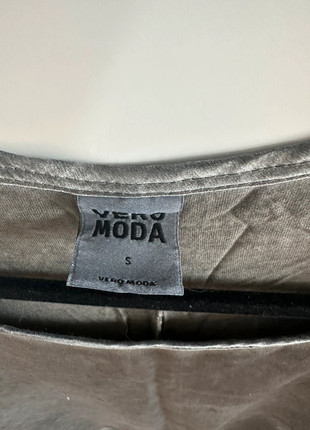 Shirt Vero Moda, marque: Vero Moda, état: Bon état, taille: S / 36 / 8, 3,00 €, 3,85 € Protection acheteurs incluse