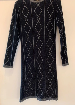 Black and silver dress, marca: Lipsy, estado: Novo sem etiquetas, tamanho: L / 40 / 12, €13.00, €14.35 inclui Proteção do Comprador