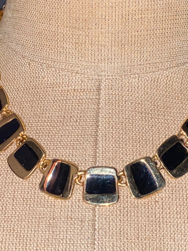 Vintage 18” goldtone metal toggle clasp necklace black enamel squares 4