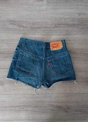 🌞 Short En Jean Levi's 501 Vintage Bleu Taille W29 01050825, brand: Levi's, condizioni: Ottime, taglia: M / IT 42 / EU 38, €25.00, €26.95 include la Protezione acquisti Pro