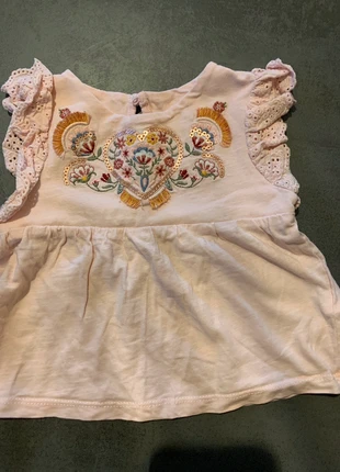 Top bébé 9mois, brand: Baby Club, condizioni: Ottime, taglia: 9-12 mesi / 74 cm, €1.00, €1.75 include la Protezione acquisti