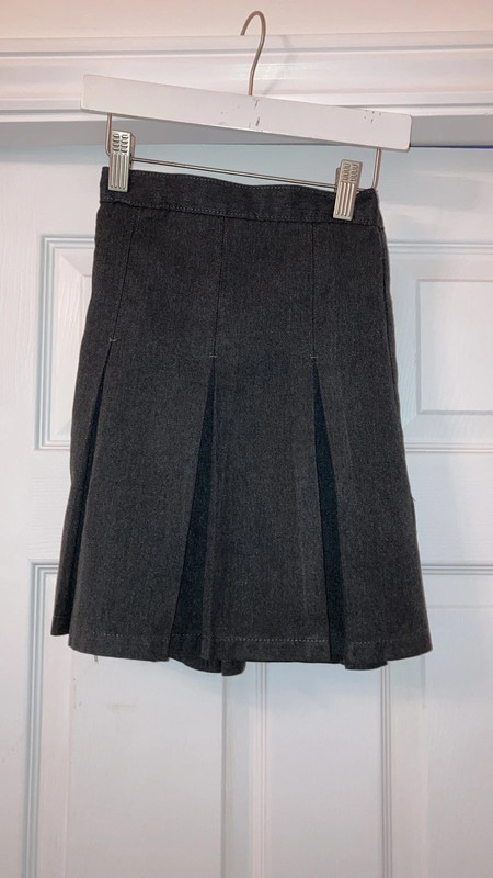 Grey pleated school skirt - Vinted