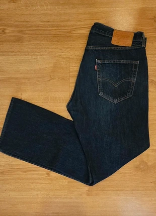 Jean Levi’s 501 Premium Bleu Marine Brut Coupe droite Vintage Homme W36 L32 / FR46, marke: Levi's, zustand: Gut, größe: W36 | DE 52, 28,00 €, 30,10 € inklusive Vinted-Käuferschutz