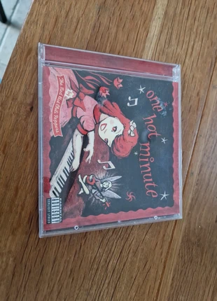 One Hot Minute Red Hot Chili Peppers, état: Très bon état, 2,00 €, 2,80 € Protection acheteurs incluse