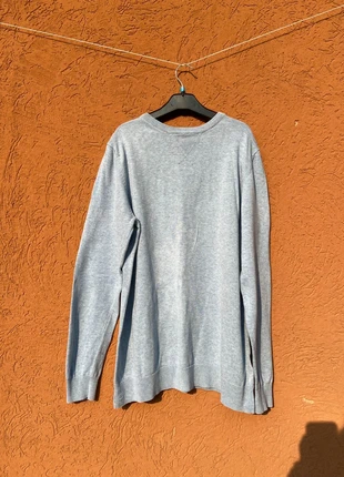 Felpa/pullover azzurra/grigia - Taglia M – minimal/Y2K - Light blue crewneck sweatshirt – Y2K style, brand: Vintage Dressing, condizioni: Ottime, taglia: M, €8.00, €9.10 include la Protezione acquisti