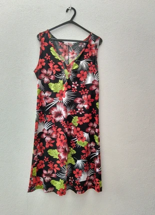 Vestido Colorido Tamanho M, marca: Local, estado: Bom, tamanho: M / 38 / 10, €3.50, €4.38 inclui Proteção do Comprador