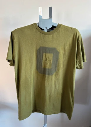 T-shirt Stone Island vert olive/kaki avec grand graphique&étoile brodé taille L/XL, marke: Stone Island, zustand: Sehr gut, größe: XL, 90,00 €, 95,20 € inklusive Vinted-Käuferschutz