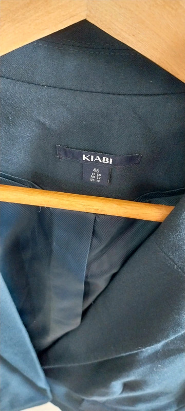 Blazer Kiabi taille 46 porté 1 fois ou 2. État neuf. Bleu marine - photo numéro 2