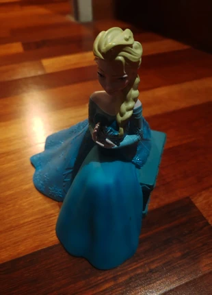 Tirelire Elsa reine des neiges, condition: Very good, size: One size, €4.00, €4.90 includes Buyer Protection
