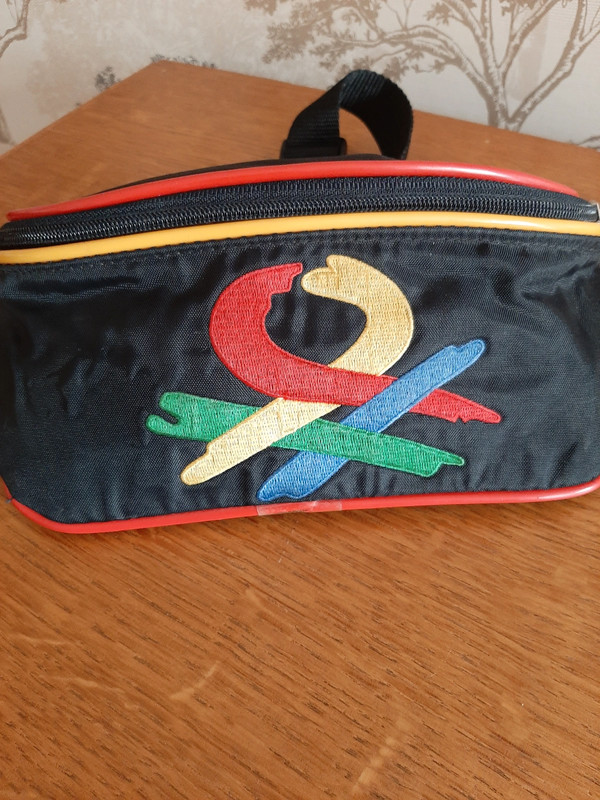 Vintage United Colors of Benetton bum bag