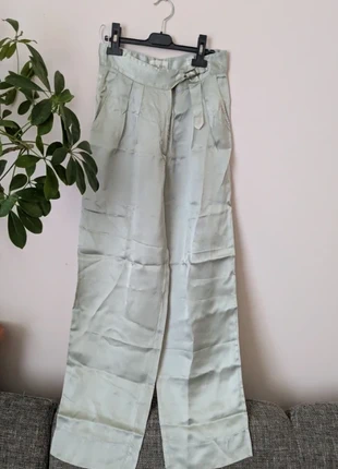 Forte Forte Made in Italy Pantalon en viscose argentée soyeuse de créateur italien S, merk: Forte Forte, staat: Heel goed, maat: S / 36 / 8, € 69,90, € 74,10 inclusief Kopersbescherming