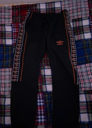 🔸Umbro🔸, marque: Umbro, état: Neuf sans étiquette, taille: M, 12,12 €, 13,43 € Protection acheteurs incluse