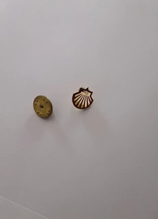 Pins shell, estado: Novo sem etiquetas, €1.00, €1.75 inclui Proteção do Comprador