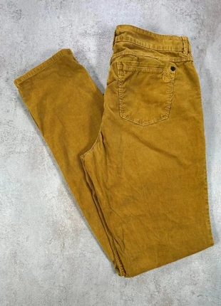Pantalon En Velours Côtelé / Corduroy marc o polo moutarde cotelé slim look casual taille 40, merk: Vintage Dressing, staat: Heel goed, maat: W30 | FR 40, € 15,00, € 16,45 inclusief Kopersbescherming Pro
