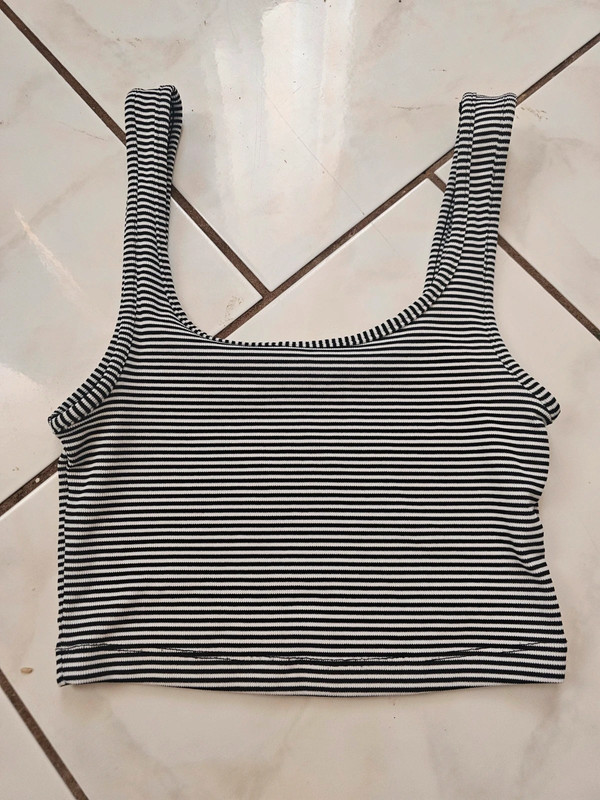 Zara black and white crop top 1