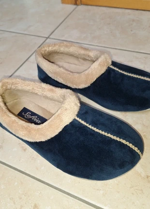 Pantoufles hiver, marque: SOFIA, état: Neuf sans étiquette, taille: 36, 3,00 €, 3,85 € Protection acheteurs incluse