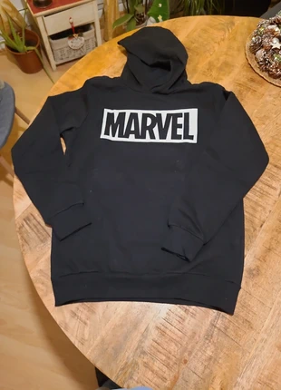 Sweat capuche Marvel noir, marque: Marvel, état: Très bon état, taille: L, 5,00 €, 5,95 € Protection acheteurs incluse