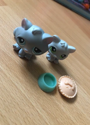 Petshop mama + baby, merk: Petshop, staat: Heel goed, maat: Universeel, € 1,50, € 2,28 inclusief Kopersbescherming