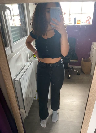 Jean noir flare , marca: Bershka, estado: Muy bueno, tamaño: S / 36 / 8, 10,00 €, 11,20 € Protección al comprador incluida