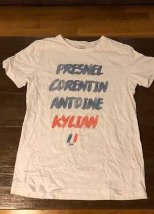 T-Shirt foot original Presnel, Corentin, Antoine, Kylian, marke: Happy team, zustand: Gut, größe: M, 8,00 €, 9,10 € inklusive Vinted-Käuferschutz