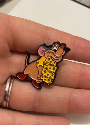 Pins gus gus, marque: Disney, état: Très bon état, 9,90 €, 11,10 € Protection acheteurs incluse
