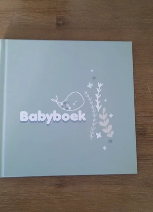 Babyboek 1e levensjaar, condizioni: Nuovo senza cartellino, €5.00, €5.95 include la Protezione acquisti