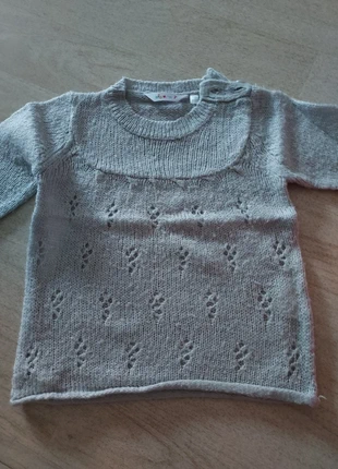 Pull gris 81 cm, merk: Kid Kanai, staat: Heel goed, maat: 12-18 maanden / 80 cm, € 1,00, € 1,75 inclusief Kopersbescherming