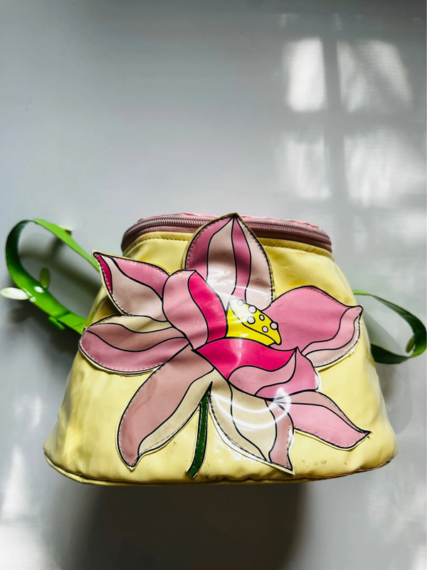 Kidorable Lotus Flower Bucket Style Backpack Lined Rucksack Yellow Bee Vintage Vinted