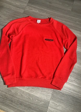 Pull Karl Marc John rouge, XS, logo simili cuir, petit défaut, marke: Karl Marc John, zustand: Zufriedenstellend, größe: XS / 34 / 6, 14,00 €, 15,40 € inklusive Vinted-Käuferschutz