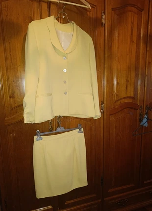 Traje mujer vintage, brand: Vintage Dressing, condizioni: Ottime, taglia: M / IT 42 / EU 38, €25.00, €26.95 include la Protezione acquisti