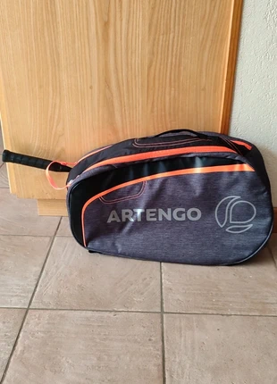 Sac de tennis/badminton Artengo, merk: Artengo, staat: Heel goed, € 13,00, € 14,35 inclusief Kopersbescherming