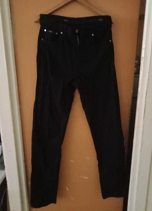 Pantalon Hugo boss -prix négociable facilement, merk: Hugo Boss, staat: Nieuw zonder prijskaartje, maat: M, € 42,00, € 44,80 inclusief Kopersbescherming
