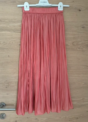 Plisseerock Comma, brand: Comma, condition: New without tags, size: XXS / 32 / 4, €50.00, €53.20 includes Buyer Protection