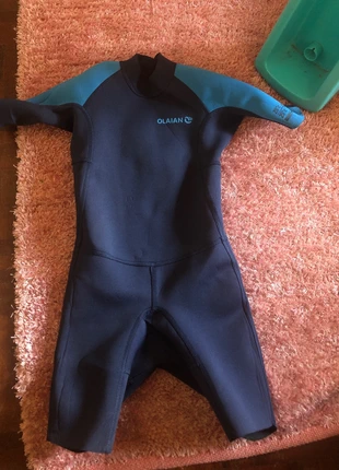 Fato Surf Shorty Criança Azul 115-124 CMS, merk: Decathlon, staat: Heel goed, maat: 6 jaar / 116 cm, € 6,90, € 7,95 inclusief Kopersbescherming