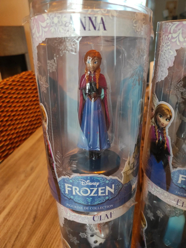 La Reine des neiges figurine Disney Collection en résine Elsa Anna Olaf  Kristoff