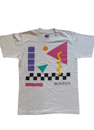 Vintage 90s Boston USA graphic t-shirt Art, marca: Oneita, estado: Muy bueno, tamaño: M, 40,00 €, 42,70 € Protección al comprador incluida