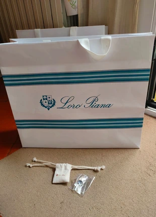 Bolsa de regalo Loro Piana, brand: Loro Piana, condizioni: Nuovo senza cartellino, €4.00, €4.90 include la Protezione acquisti