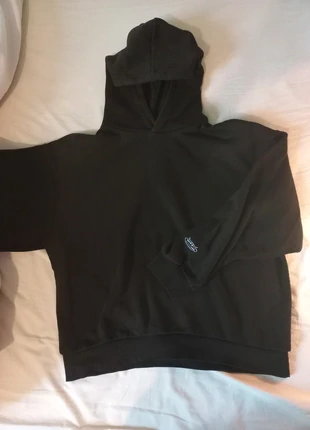 Sweat/pull/hoodie Bershka noir Taille S, marke: Bershka, zustand: Sehr gut, größe: S, 13,00 €, 14,35 € inklusive Vinted-Käuferschutz