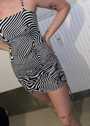 Zebra Kleid, marke: y2k, zustand: Sehr gut, größe: S / 36 / 8, 6,00 €, 7,00 € inklusive Vinted-Käuferschutz