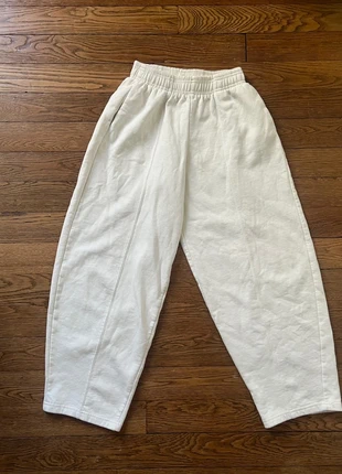 Jogging baggy , large , beige ,blanc taille S , parfait état, marke: Zara, zustand: Sehr gut, größe: S / 36 / 8, 23,99 €, 25,89 € inklusive Vinted-Käuferschutz