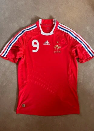 Maillot Benzema Equipe de France, marke: adidas, zustand: Sehr gut, größe: S, 80,00 €, 84,70 € inklusive Vinted-Käuferschutz