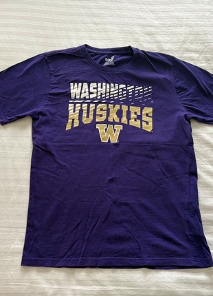 Washington Huskies official genuine purple t-shirt top size 10-12, brand: Washington Huskies, condition: Very good, size: M / 10, £10.00, £11.20 includes Buyer Protection