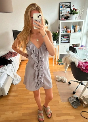 Zara Volants Rüschen Kleid Rückenfrei Boho Chic Stockholm Style Zeugnisvergabe Abiball, marque: Zara, état: Neuf sans étiquette, taille: M / 38 / 10, 6,00 €, 7,00 € Protection acheteurs incluse