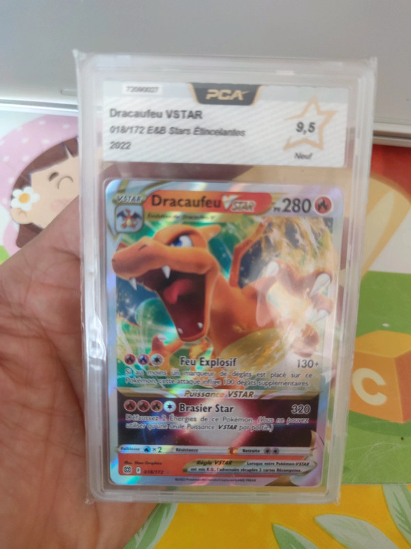 Dracaufeu VStar 018/172 Stars Etincelantes POKEMON