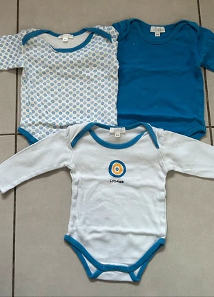 Lot de3 bodies taille 9 mois, merk: La Halle, staat: Heel goed, maat: 9-12 maanden / 74 cm, € 3,00, € 3,85 inclusief Kopersbescherming