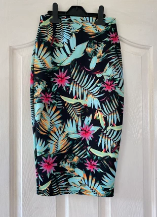 Neon scuba skirt, brand: New Look, condition: New with tags, size: XS / 34 / 6, €4.00, €4.90 includes Buyer Protection