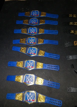 Lots de 8 ceinture universelle bleue pour figurine de catch., marque: WWE, état: Très bon état, taille: Taille unique, 65,00 €, 68,95 € Protection acheteurs incluse